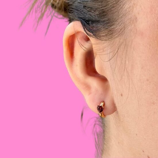 Medicīniskie zelta auskari "Ruby Heart" 